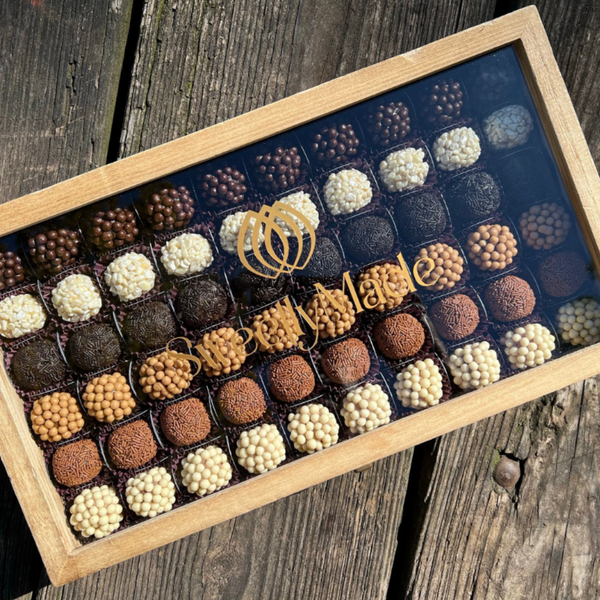 Wooden Box - 60 Brigadeiros