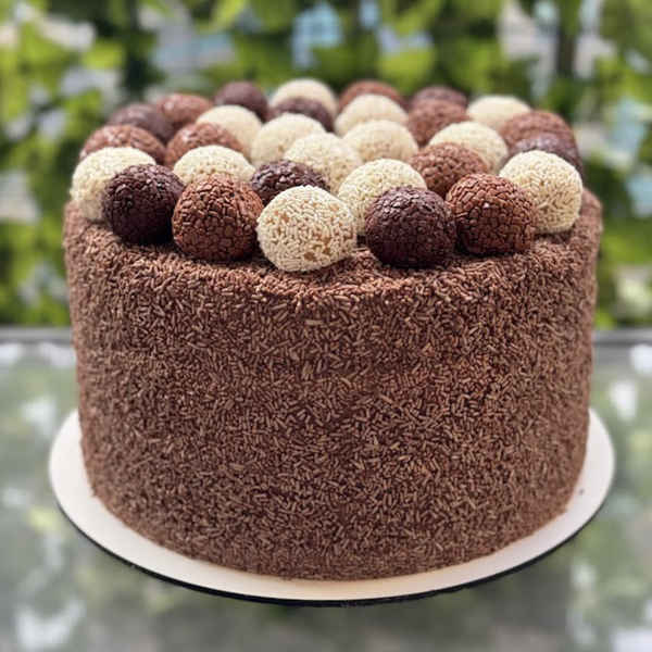 Brigadeiro Cake *Best Seller*