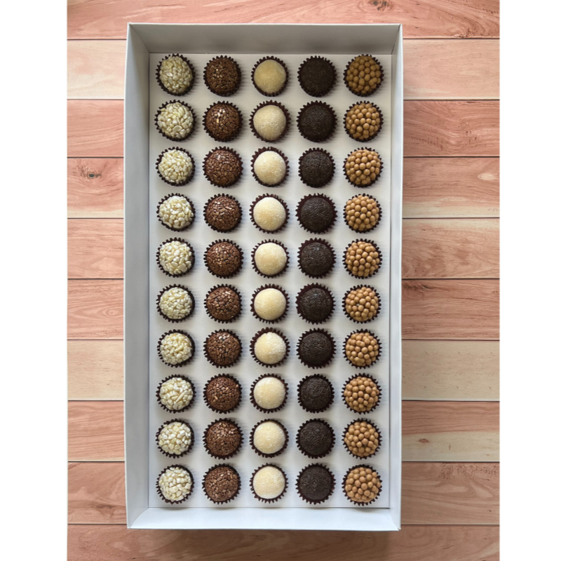 Gift Box - 50 Brigadeiros